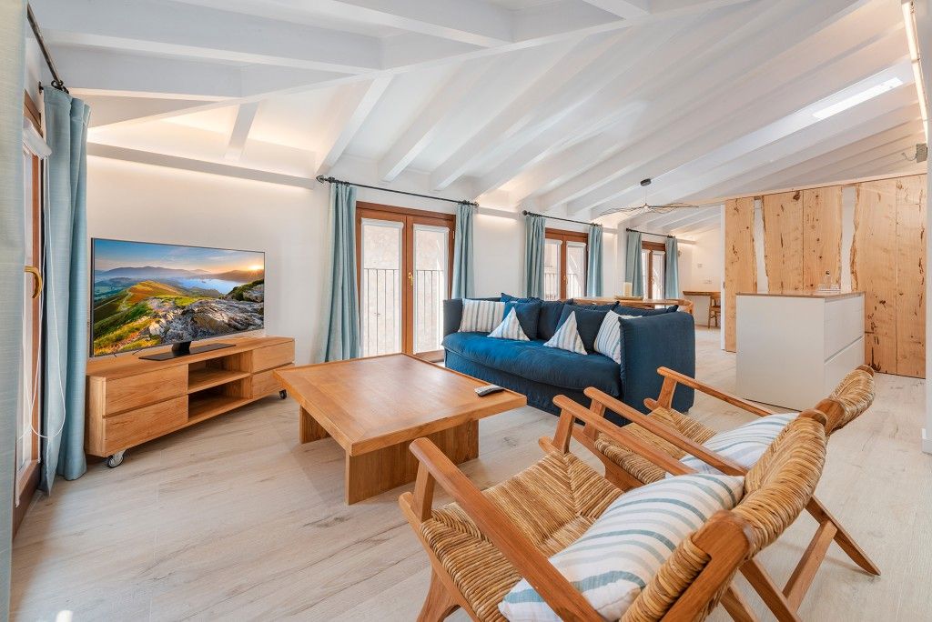 Sala d'estar de Apartament en venda en Pollença amb Aire condicionat, Moblat i Internet