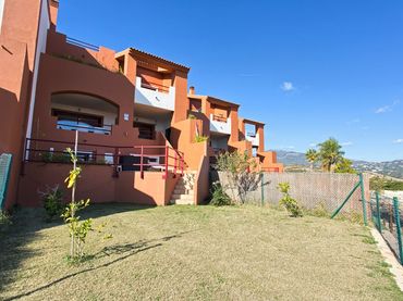 Terraced house with balcony for sale in Calle Marbella