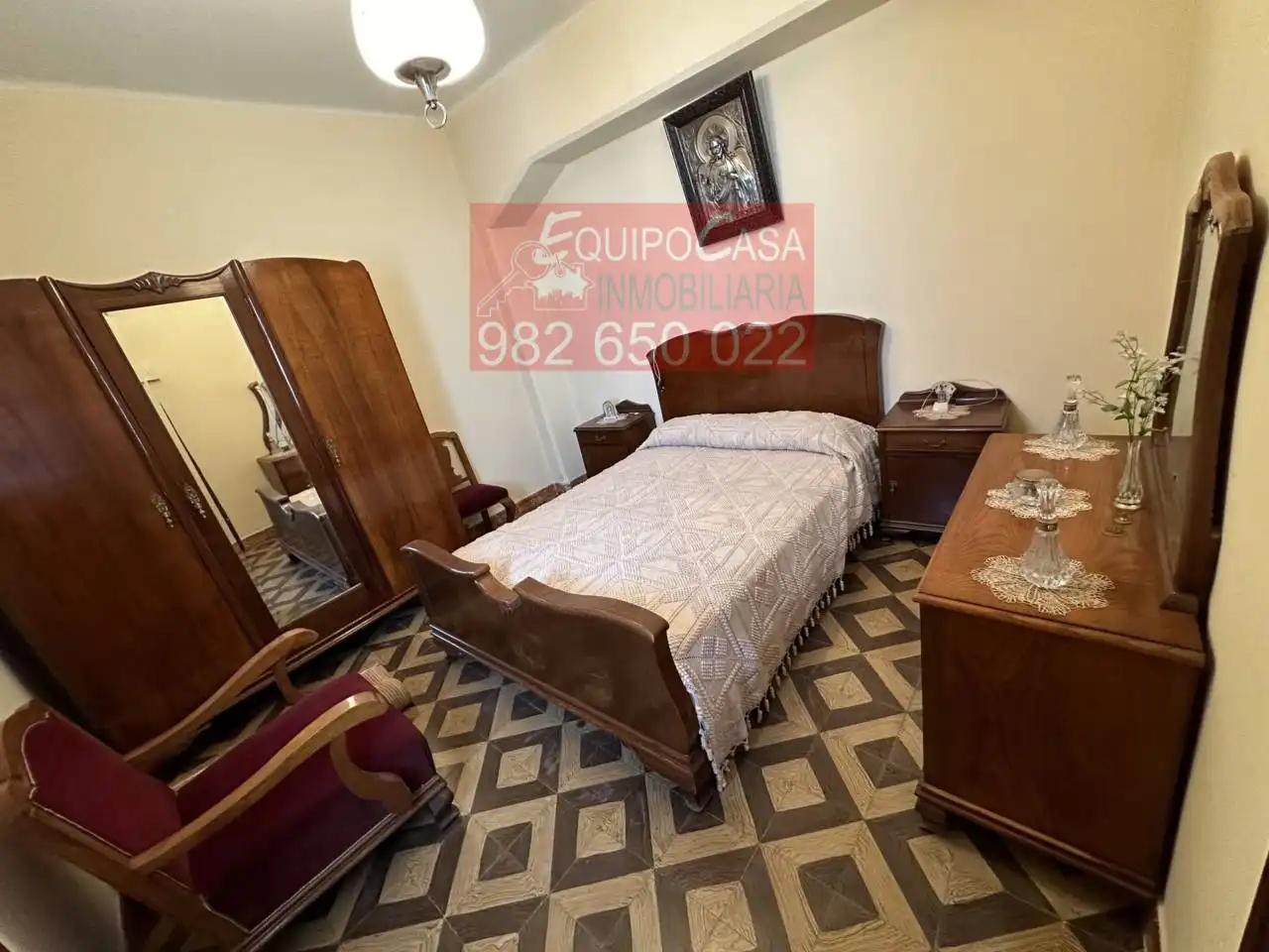 Dormitori de Casa adosada en venda en Palas de Rei amb Calefacció, Jardí privat i Parquet