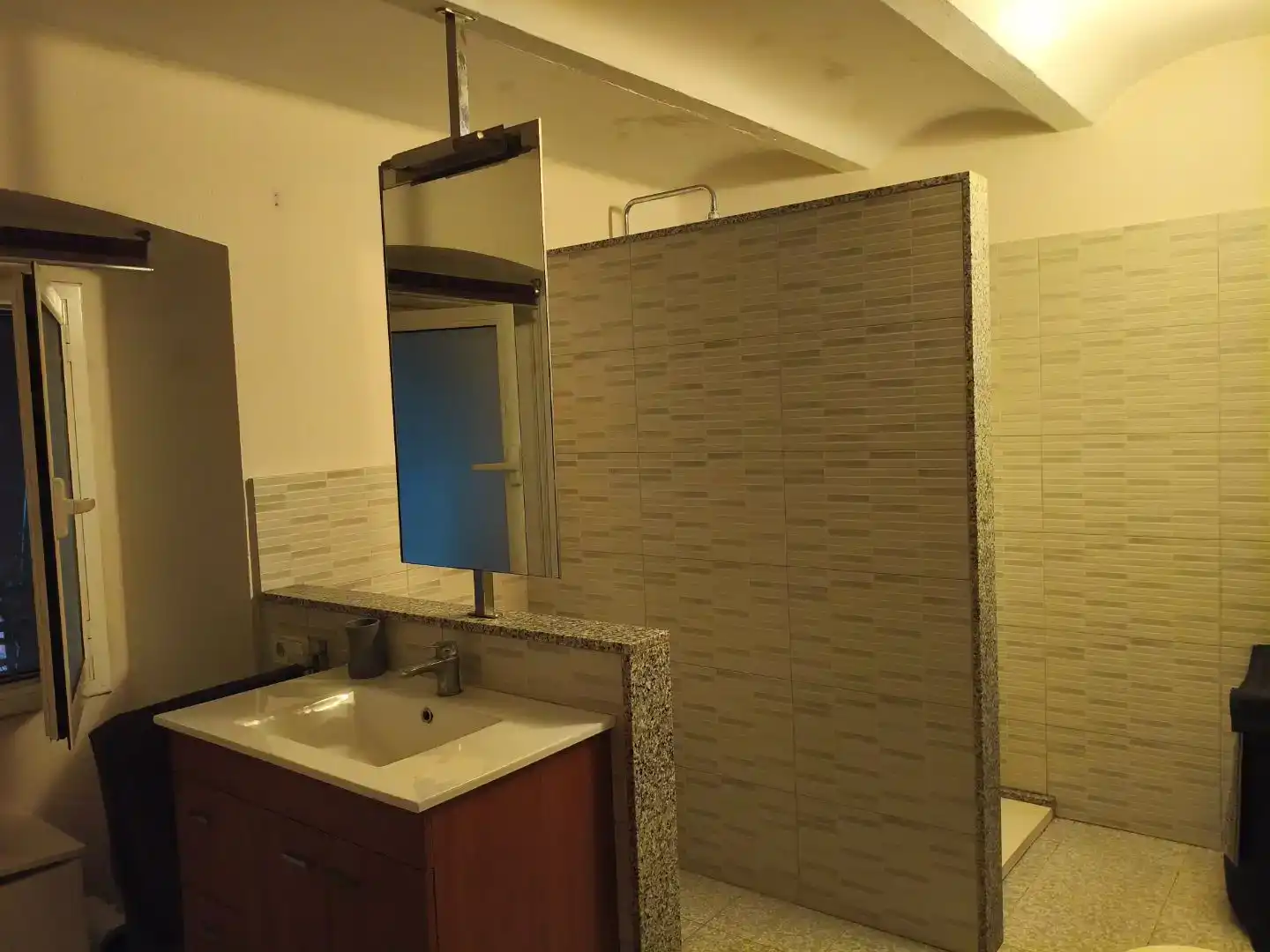Baño de Casa adosada en venta en Banyoles con Aire acondicionado y Jardín privado