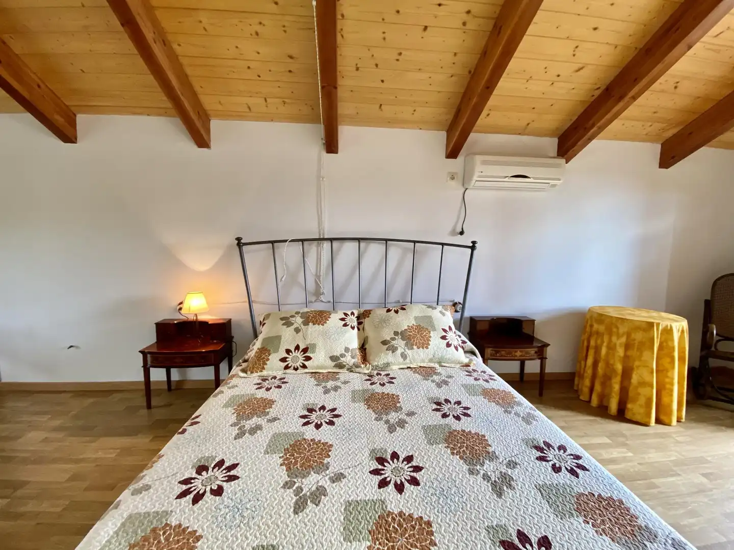 Habitación de Casa o chalet en venta en Los Cortijos  con Calefacción, Terraza y Trastero