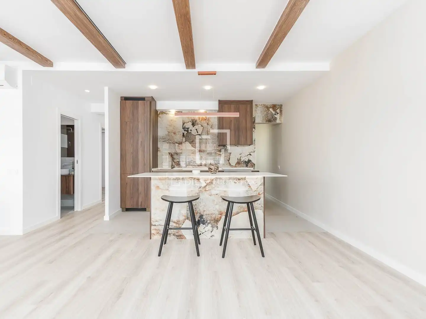 Kitchen of Attic for sale in Barcelona  with Air Conditioner, Terrace and Balcony