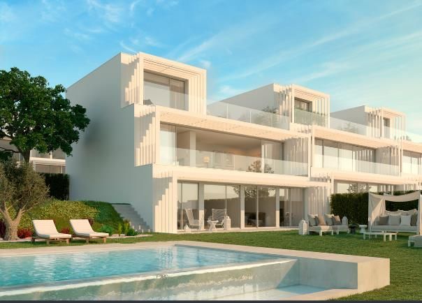 Vista exterior de Apartament en venda en Sotogrande amb Aire condicionat, Parquet i Forn