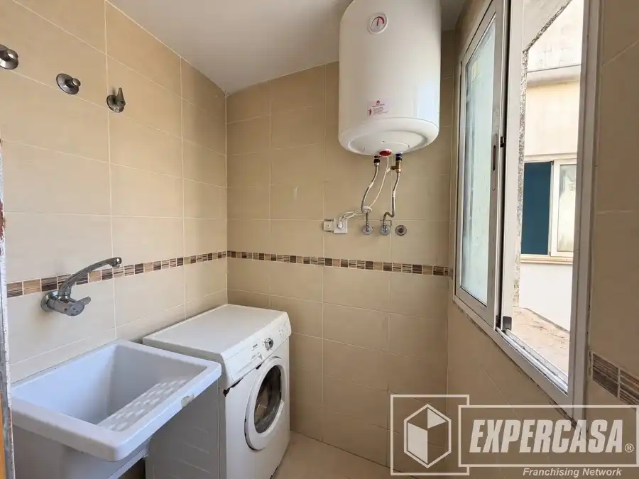 Piso con ascensor en venta en Casco Antiguo, imagen 4