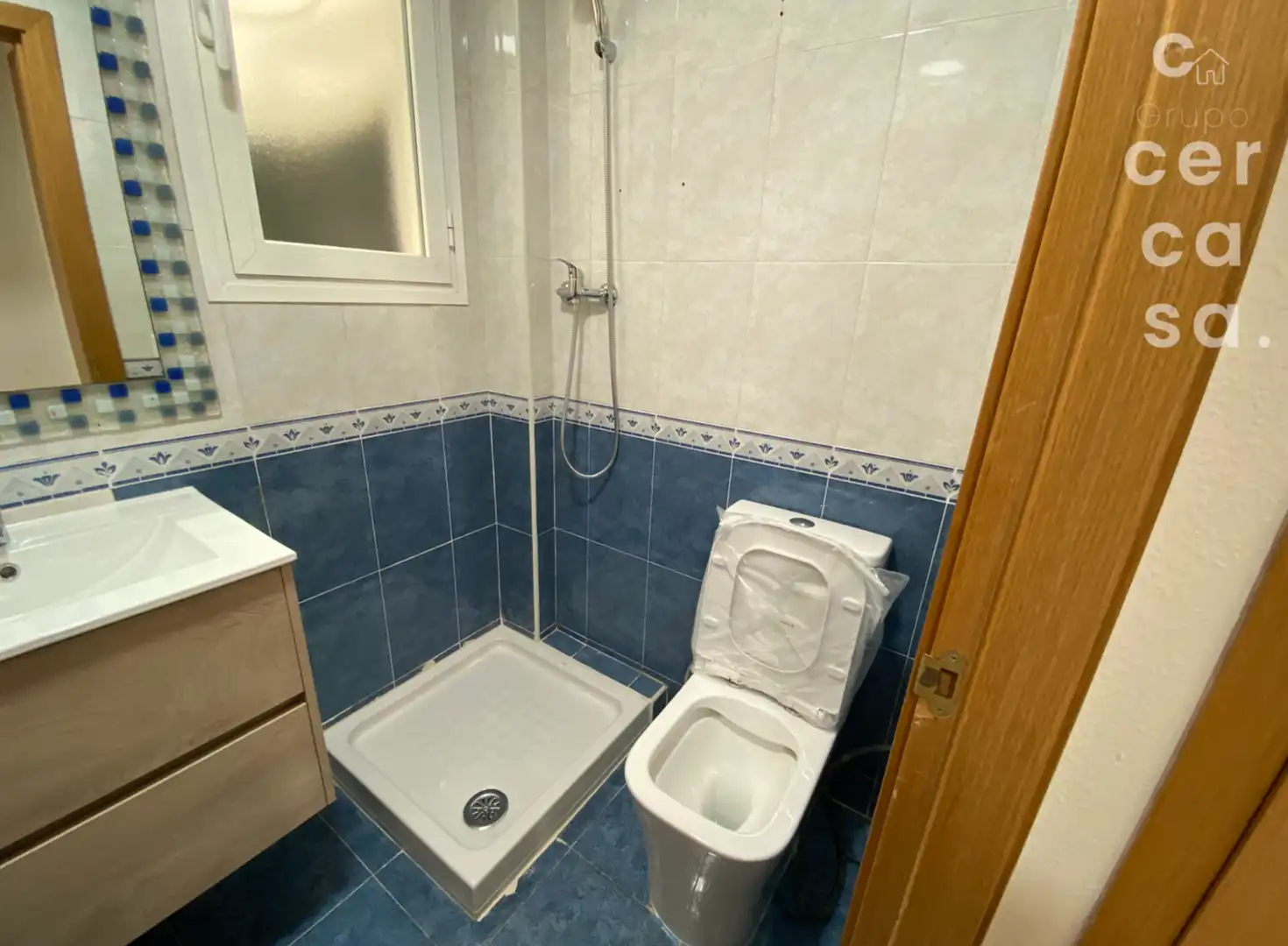 Baño de Casa adosada en venta en Tavernes Blanques con Terraza, Trastero y Balcón