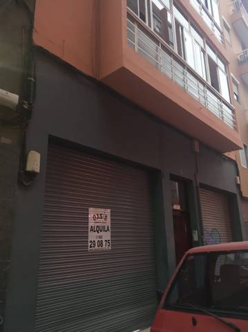 Local comercial en Alquiler en Duggi - Rambla - Los Hoteles