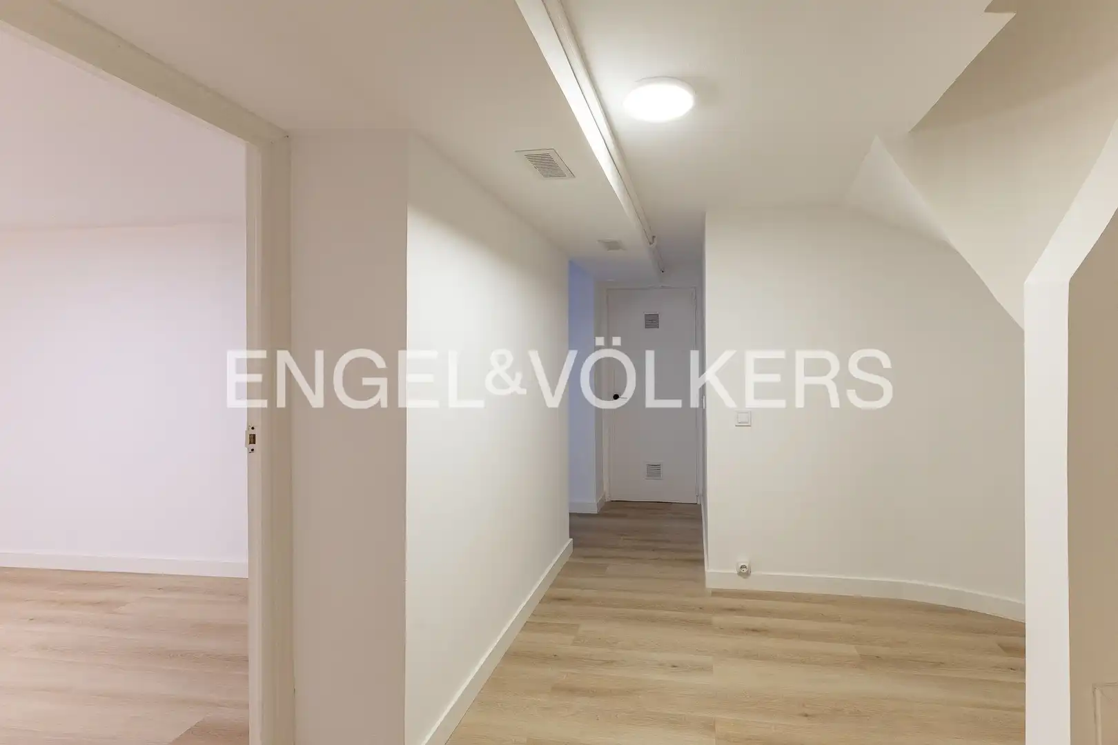 Houses for rent in Madrid  with Air Conditioner, Heating and Private garden
