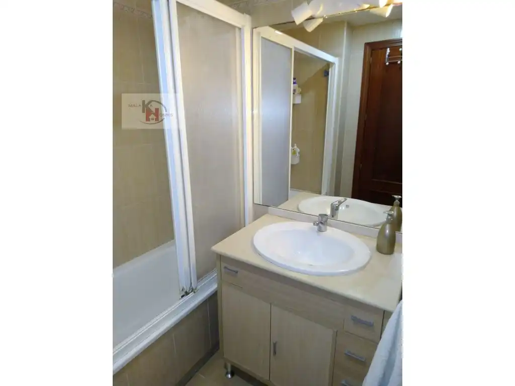 Baño de Apartamento en venta en Mijas con Jardín privado y Piscina comunitaria