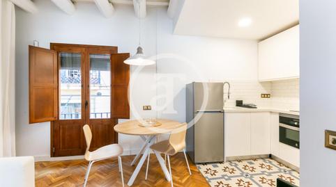 Foto 4 de Piso de alquiler en Carrer de Les Caputxes, Sant Pere, Sta. Caterina i la Ribera, Barcelona