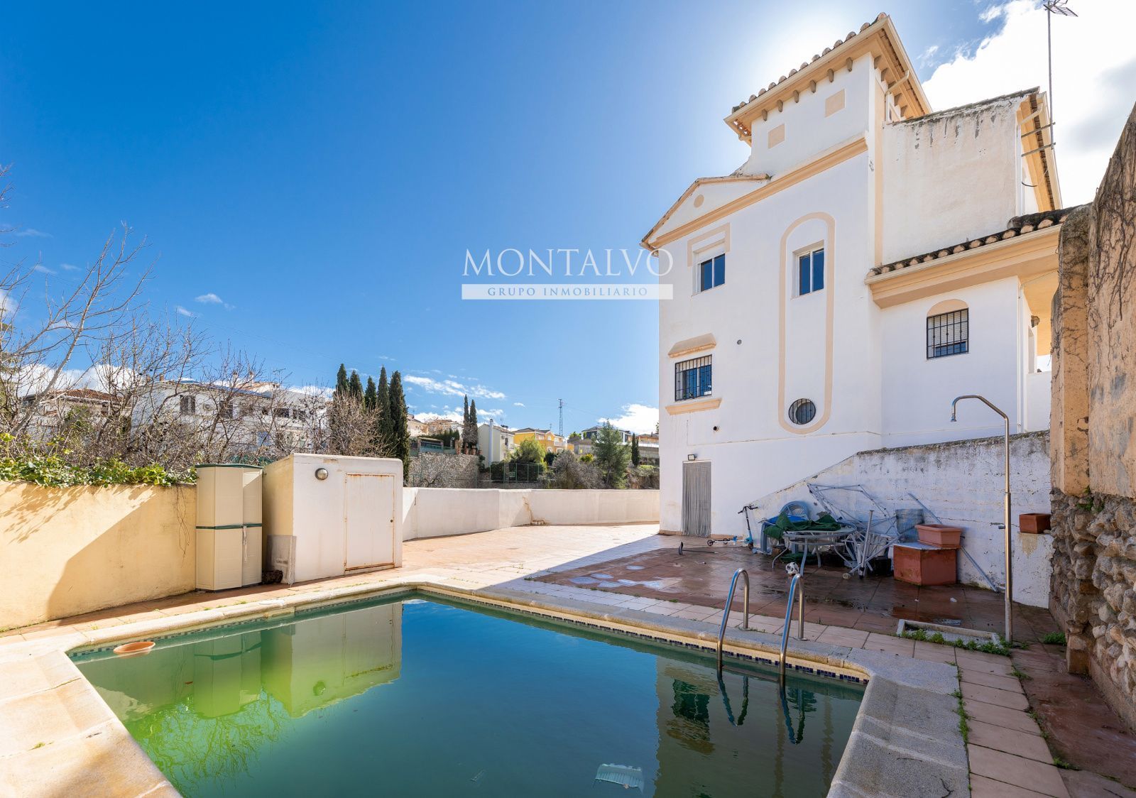 Vista exterior de Casa o xalet en venda en Gójar amb Calefacció i Piscina