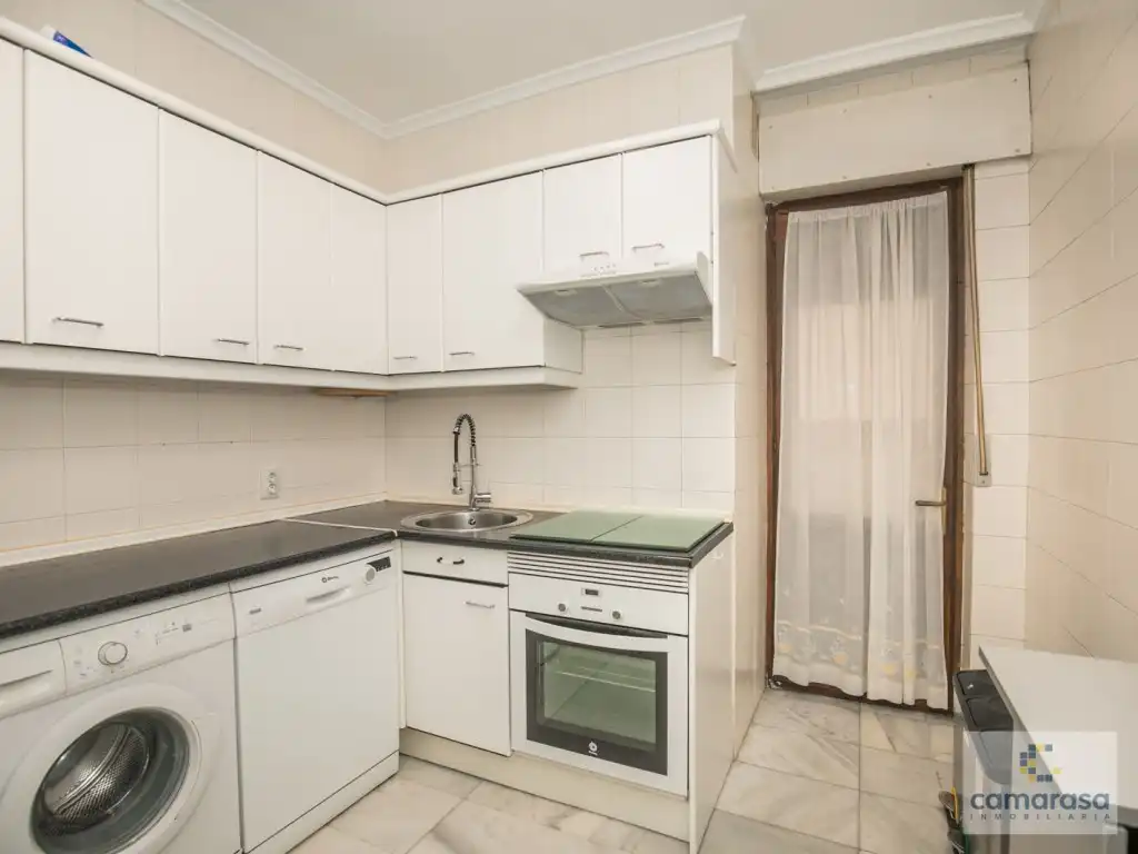 Flat with lift to rent in Plaza Claudio Sanchez Albornoz 4, imagen 11