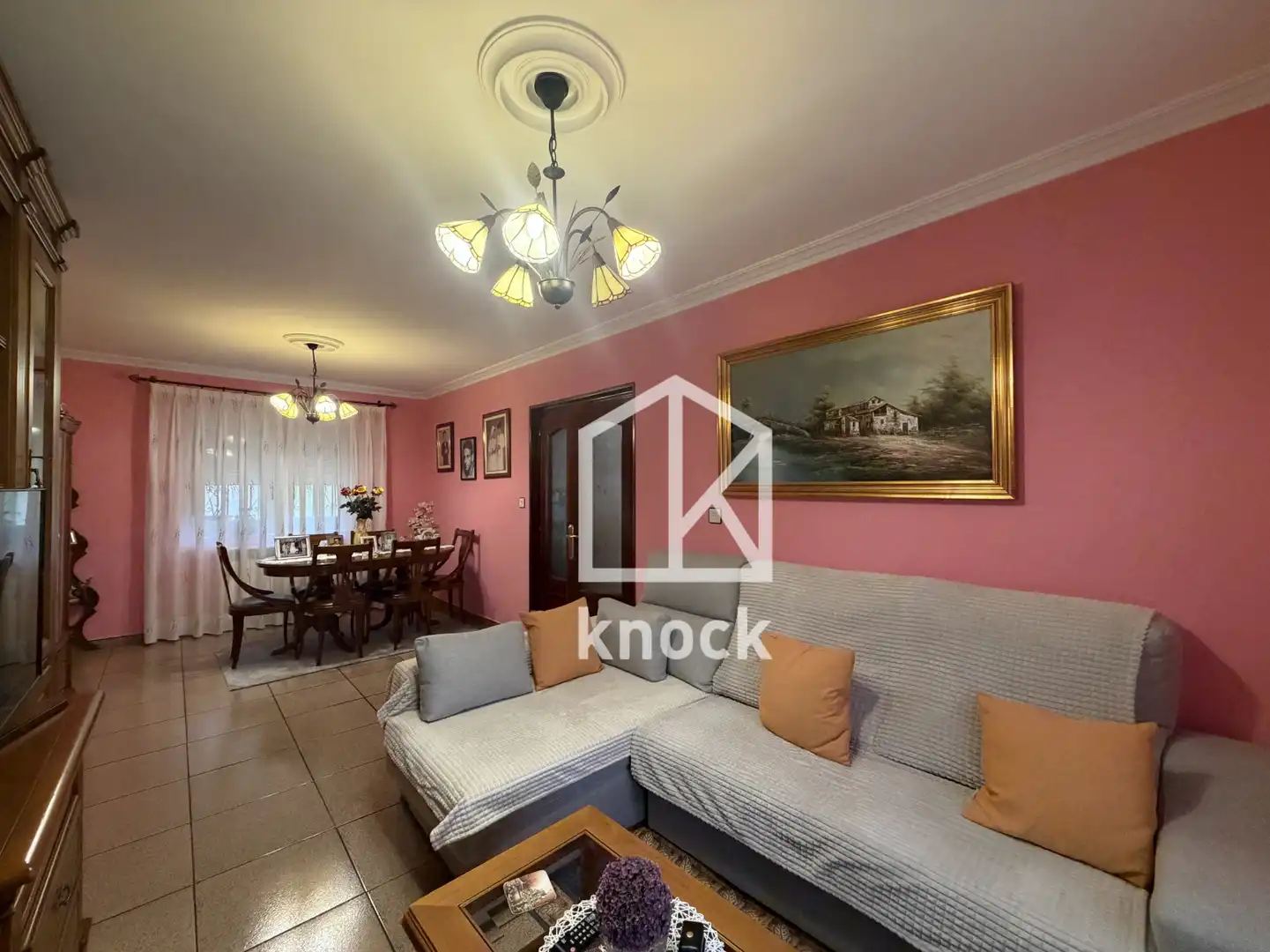 Sala d'estar de Casa adosada en venda en Langreo amb Calefacció i Parquet