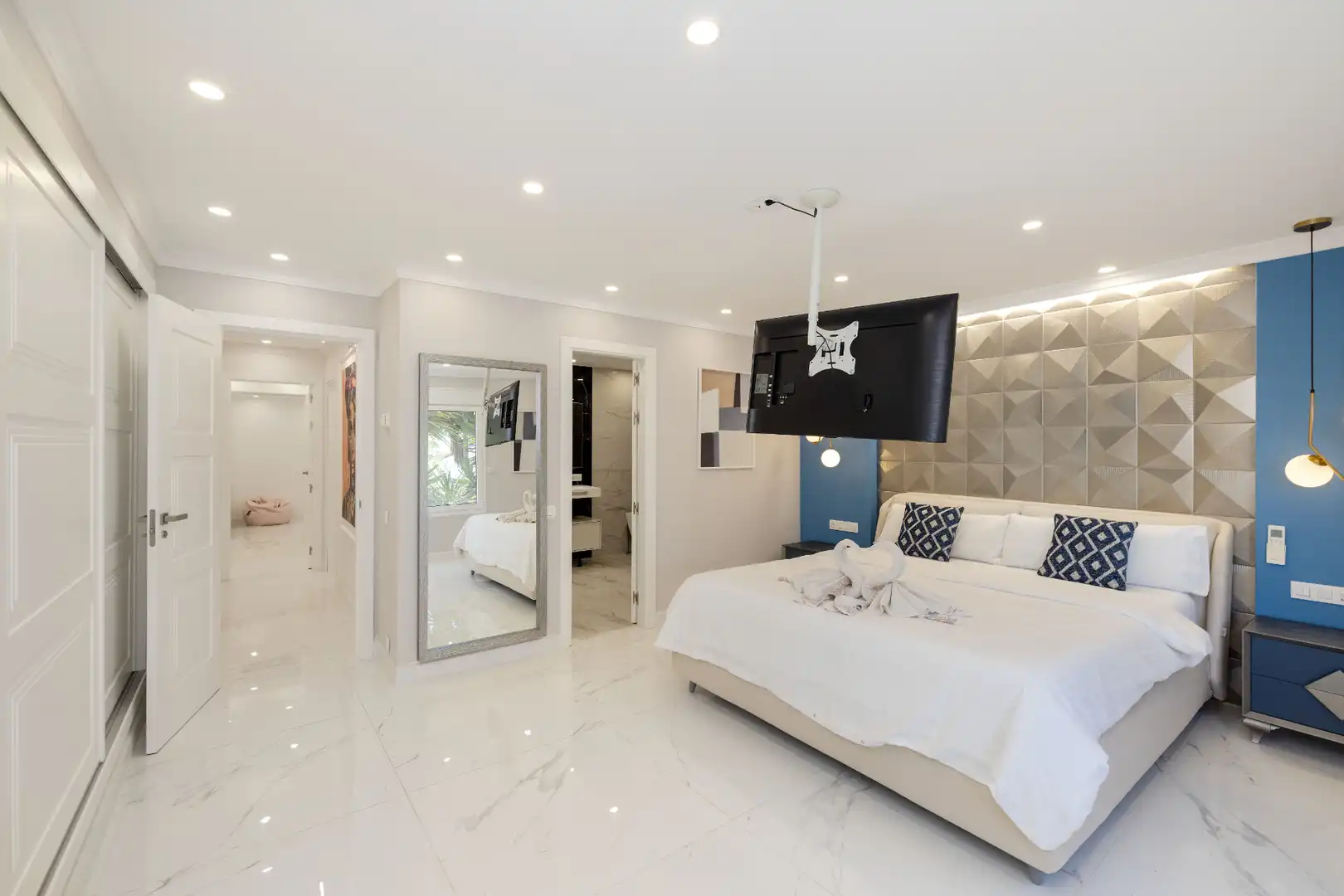 Dormitori de Casa o xalet en venda en Marbella amb Aire condicionat, Calefacció i Jardí privat
