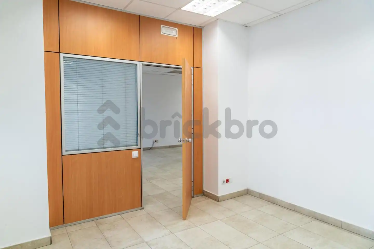 Local comercial en venda a calle de Torras i Bages, imagen 3