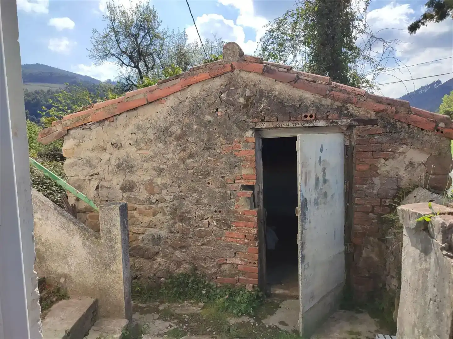 Außenansicht von Country house zum Verkauf in Castro-Urdiales