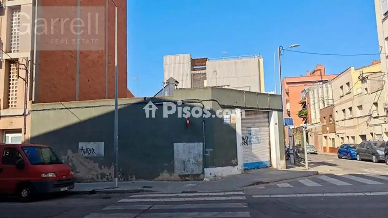 Terreni e lotti in vendita a carrer MAGI COLET 
 SABADELL (BARCELONA)