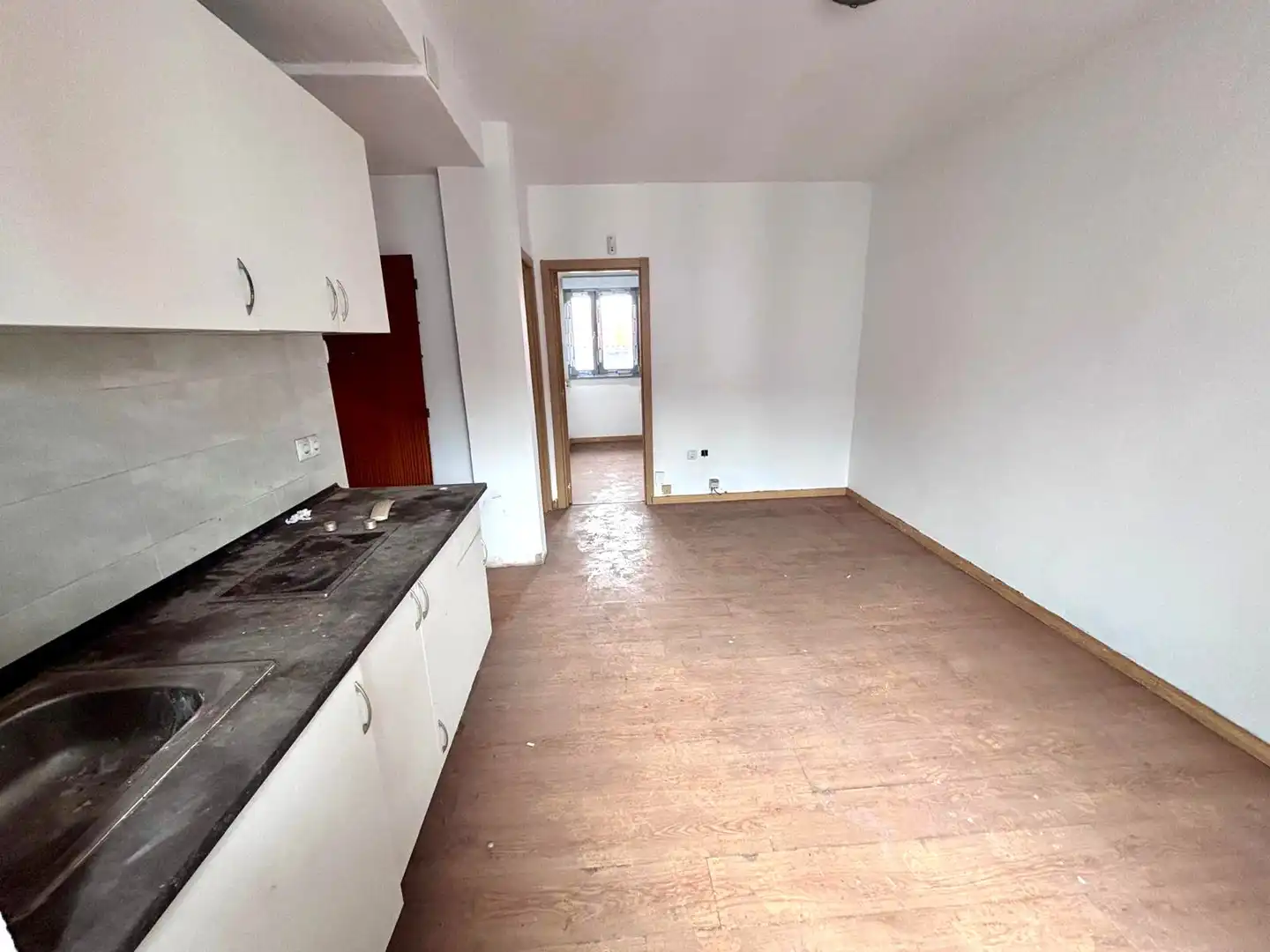 Cuina de Pis en venda en Gijón  amb Parquet