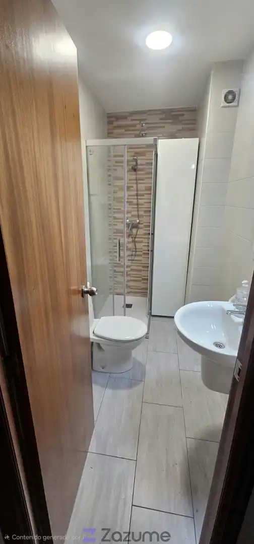 Bany de Pis de lloguer en Salou amb Aire condicionat, Calefacció i Terrassa