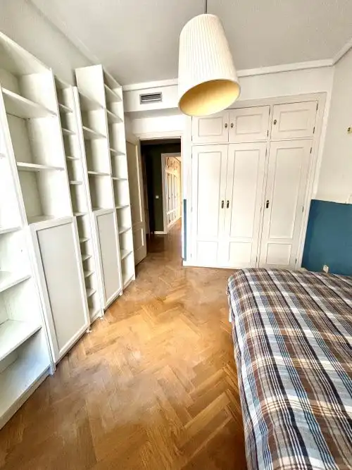 Bedroom of Flat for rent in Madrid  with Heating, Parquet flooring and Terrace