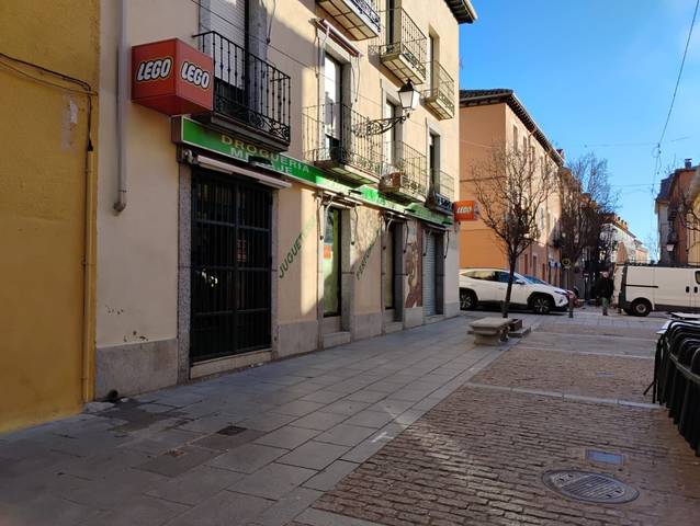 Local comercial en Alquiler en Centro - Casco Histórico