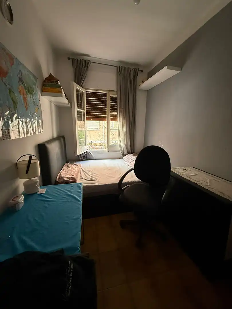 Habitación de Piso en venta en L'Hospitalet de Llobregat con Balcón