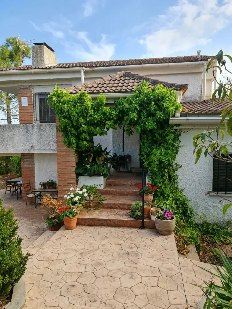 Villa mit Pool zum Verkauf in El Robledal