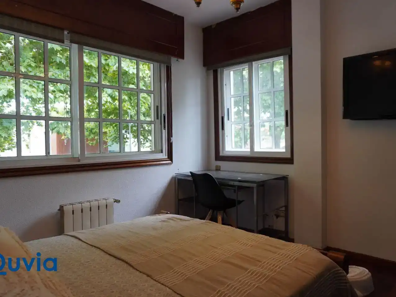 Dormitori de Pis per a compartir en Oleiros amb Jardí privat, Parquet i Traster