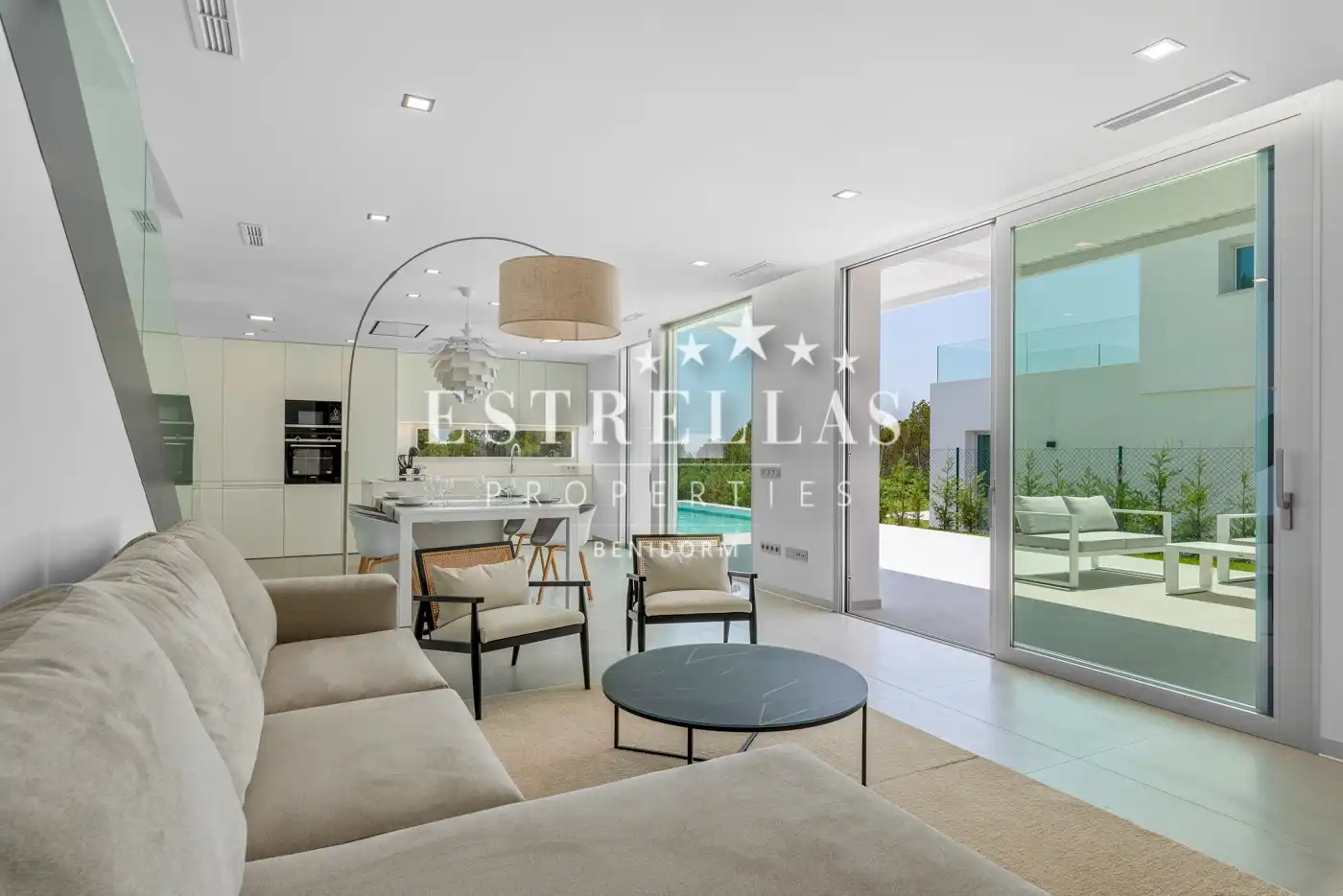 Chalet con piscina en venta en Golf Bahía, imagen 10