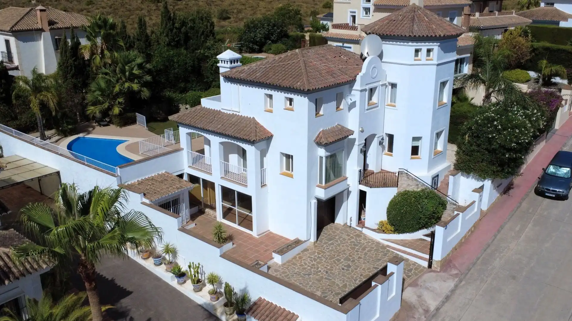 Exterior view of Houses for sale in Coín  with Air Conditioner, Storage room and Swimming Pool