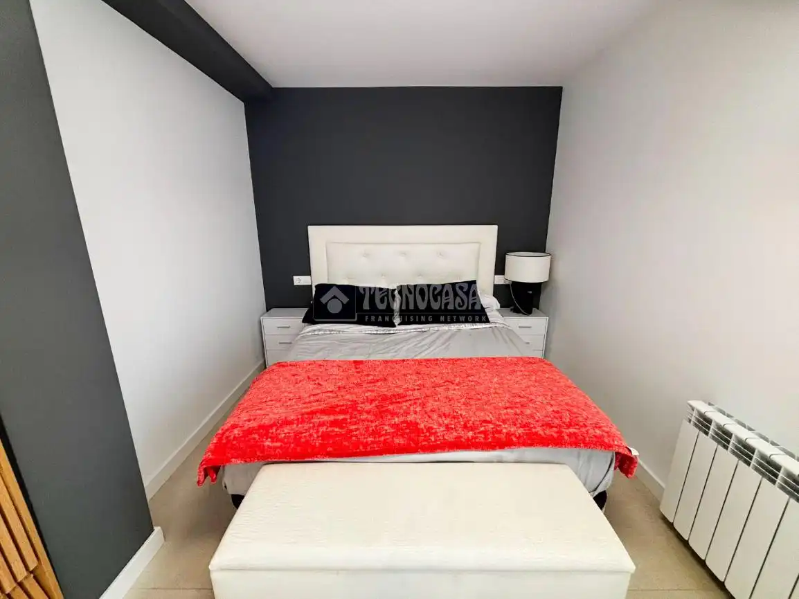 Bedroom of Flat for sale in Zaragoza  with Heating, Terrace and Furnished