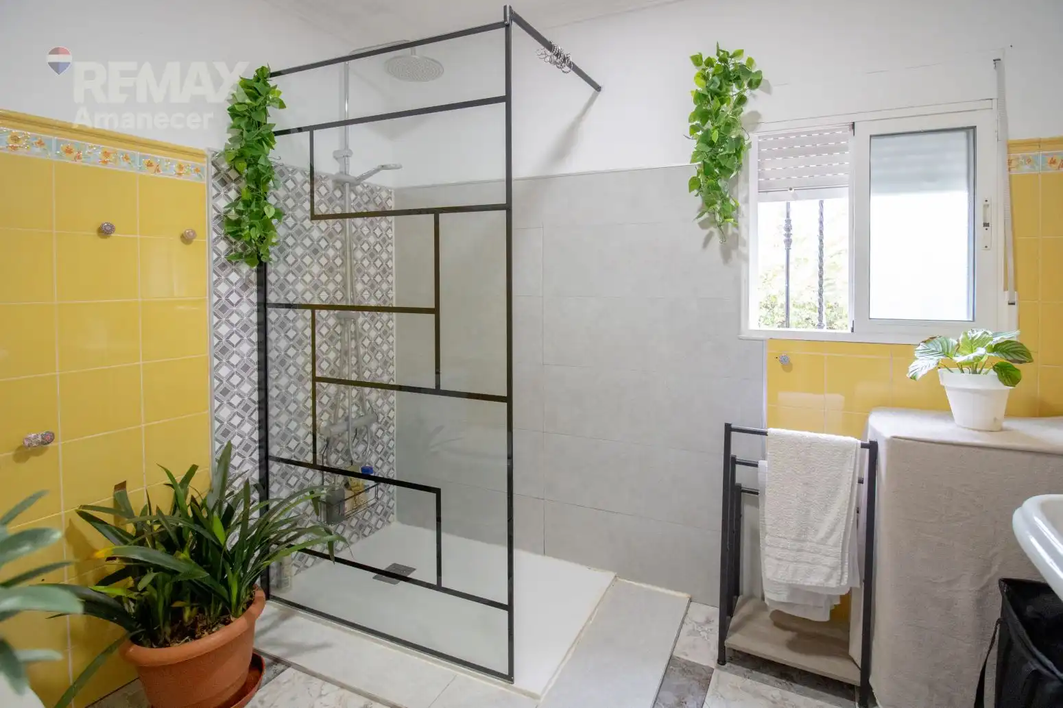 Bany de Casa o xalet en venda en Orba amb Jardí privat, Terrassa i Traster