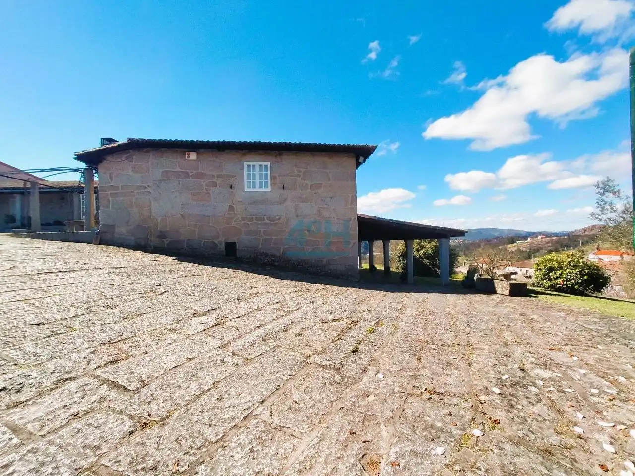 Außenansicht von Country house zum Verkauf in San Cibrao das Viñas mit Heizung, Privatgarten und Terrasse