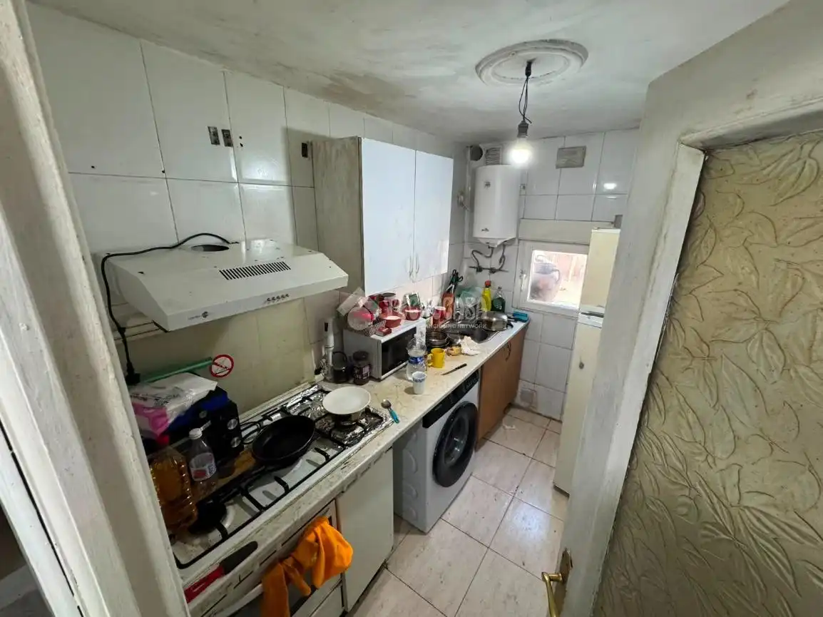 Cuina de Casa adosada en venda en Villarrubio amb Calefacció, Traster i Balcó