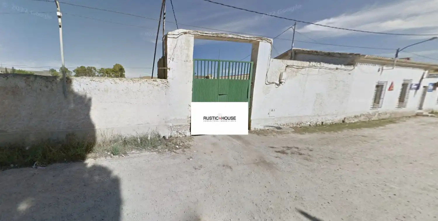 Nave industrial en venta en Hellín