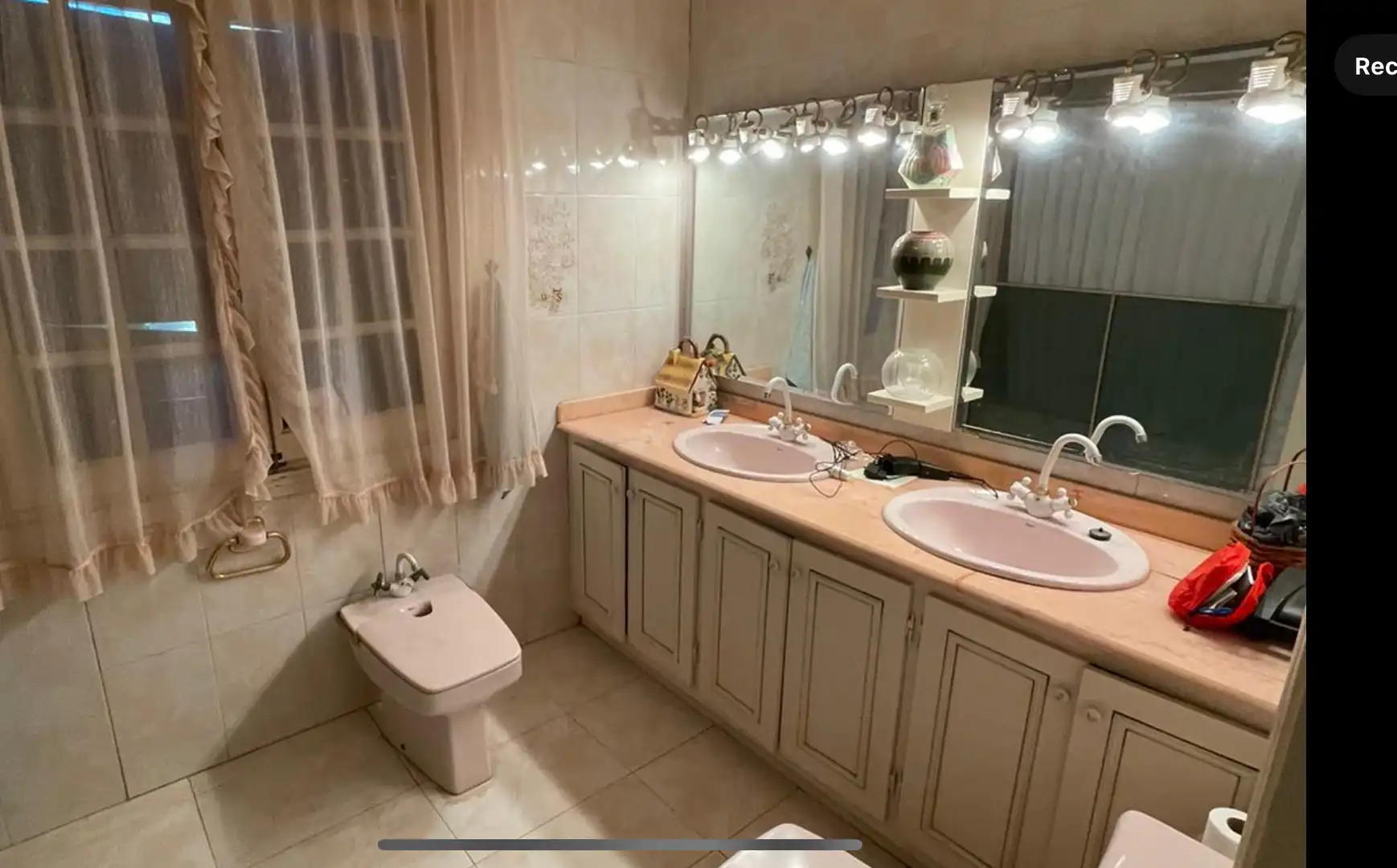 Bany de Casa o xalet en venda en Orihuela amb Aire condicionat, Jardí privat i Moblat