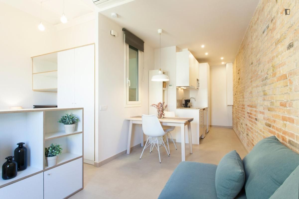 Study to rent in Sagrada Família