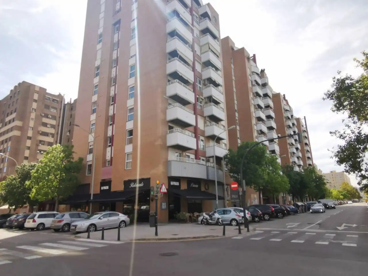 Außenansicht von Garage zur Miete in Valencia