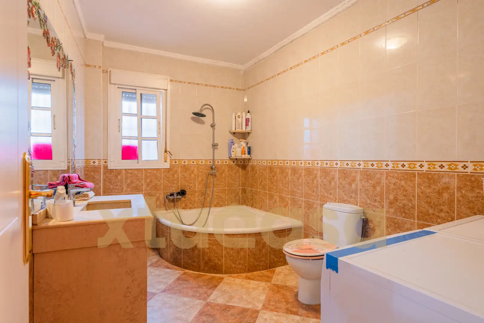 Bany de Casa o xalet en venda en San Fernando amb Aire condicionat, Terrassa i Moblat