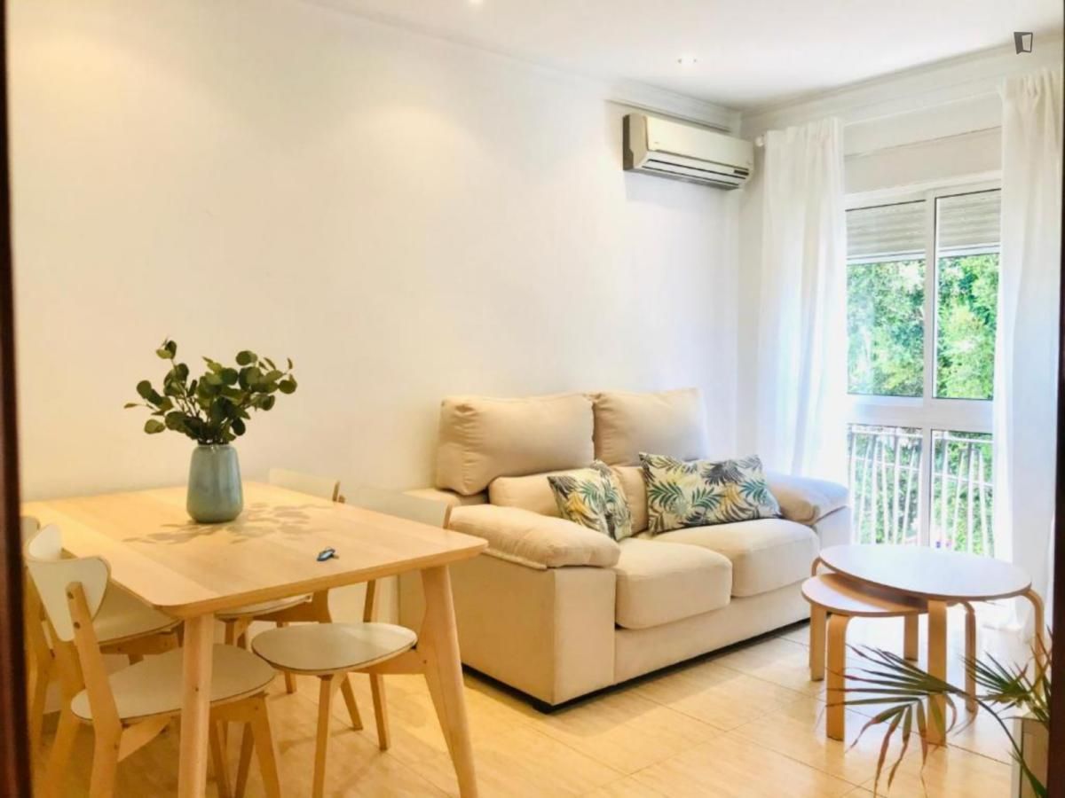 Sala d'estar de Apartament de lloguer en Málaga Capital amb Aire condicionat, Moblat i Forn
