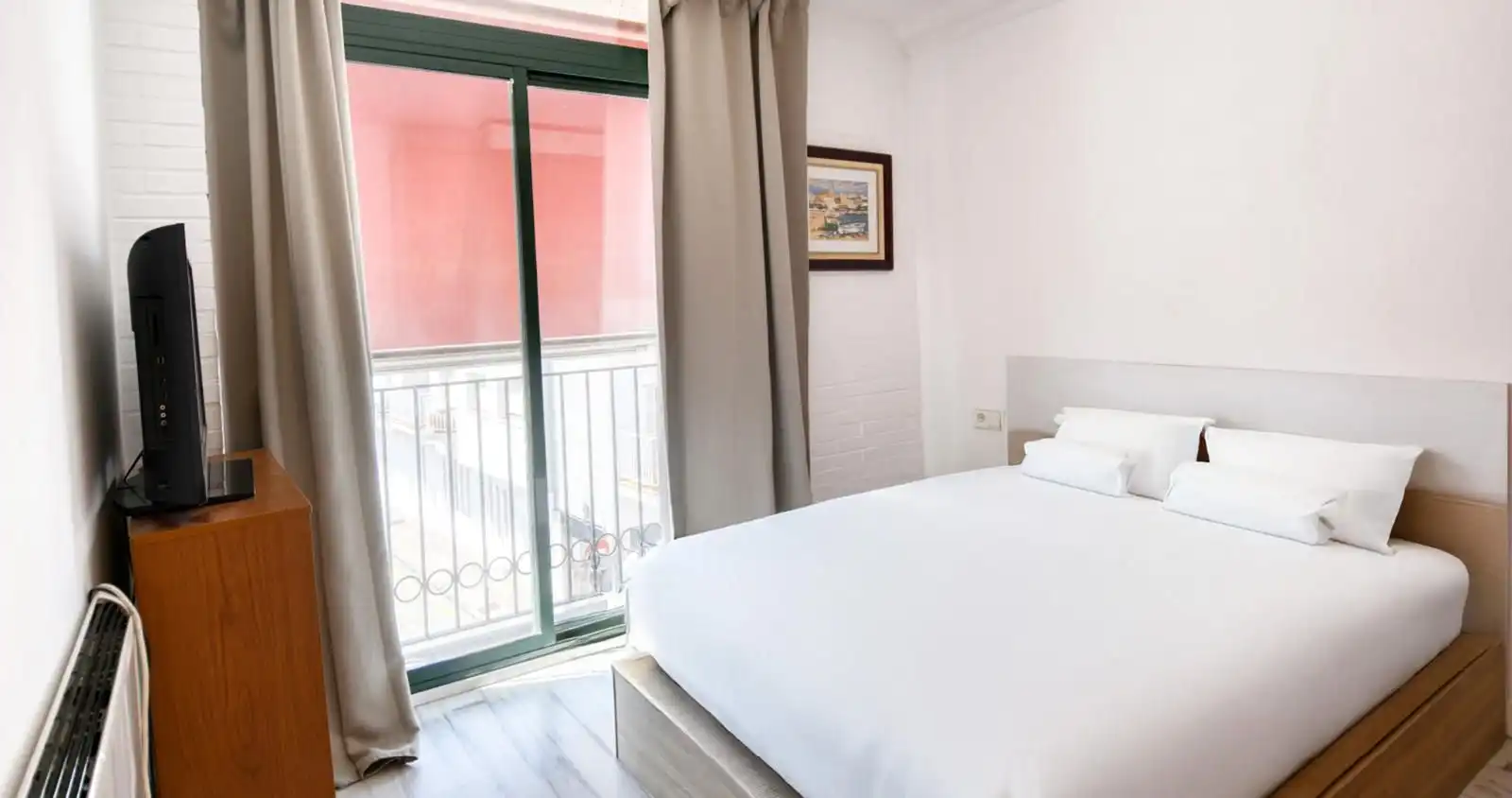 Habitación de Ático en venta en Población de Arroyo con Aire acondicionado, Calefacción y Balcón