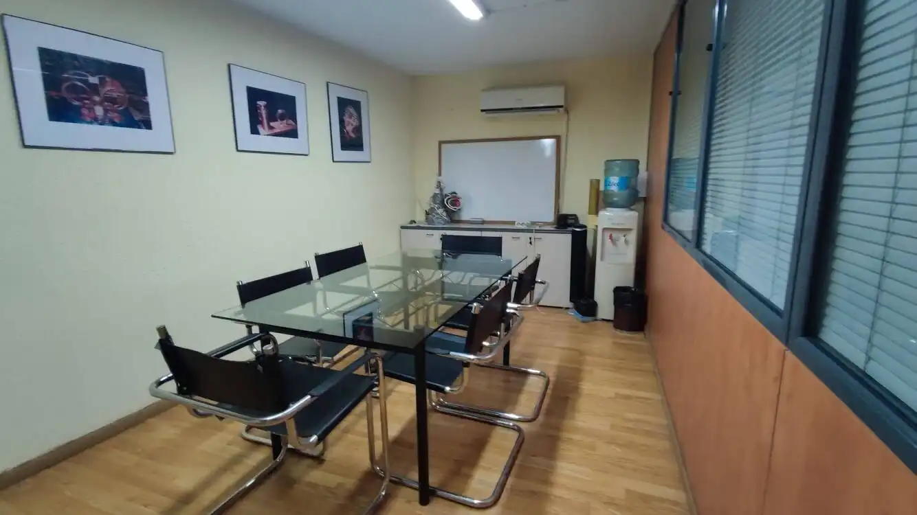 Nave industrial en venta en Vallirana