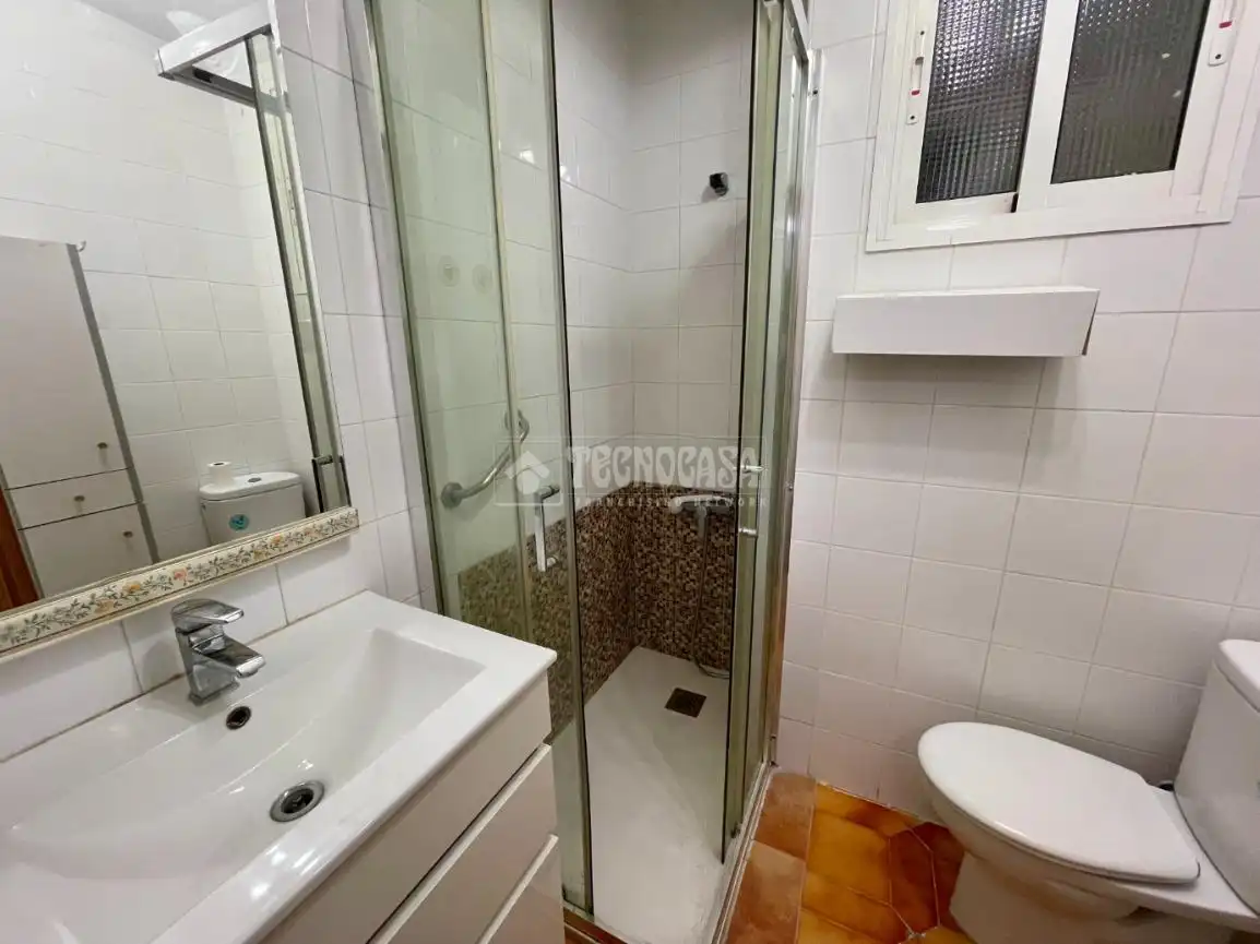 Baño de Piso en venta en Zaragoza con Terraza y Balcón