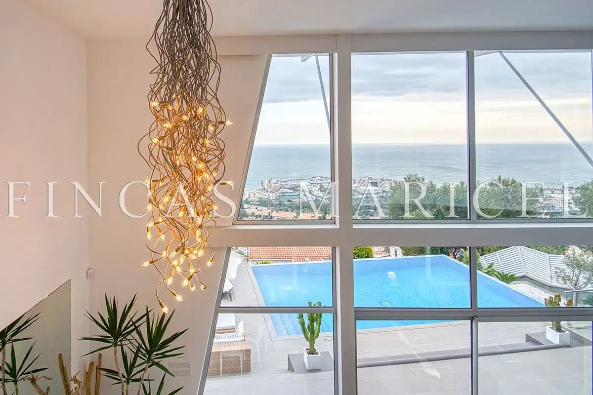 Sala de estar de Casa o chalet en venta en Sitges con Aire acondicionado, Calefacción y Jardín privado