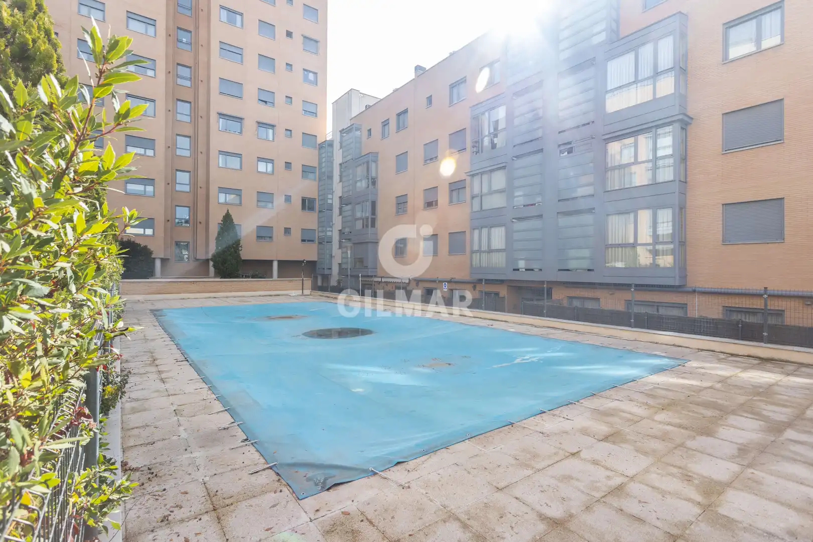Vista exterior de Planta baja en venta en Madrid con Calefacción, Trastero y Piscina