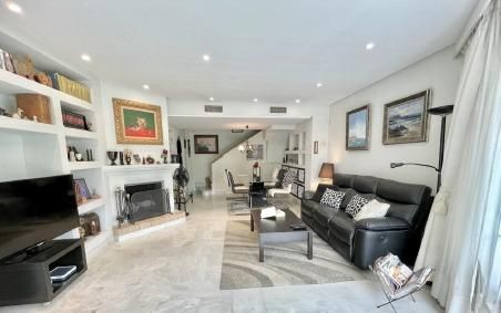 Single-family semi-detached for sale in Urbanizacion MONTEMEDIO-B SIERRA BLANC, Sierra Blanca