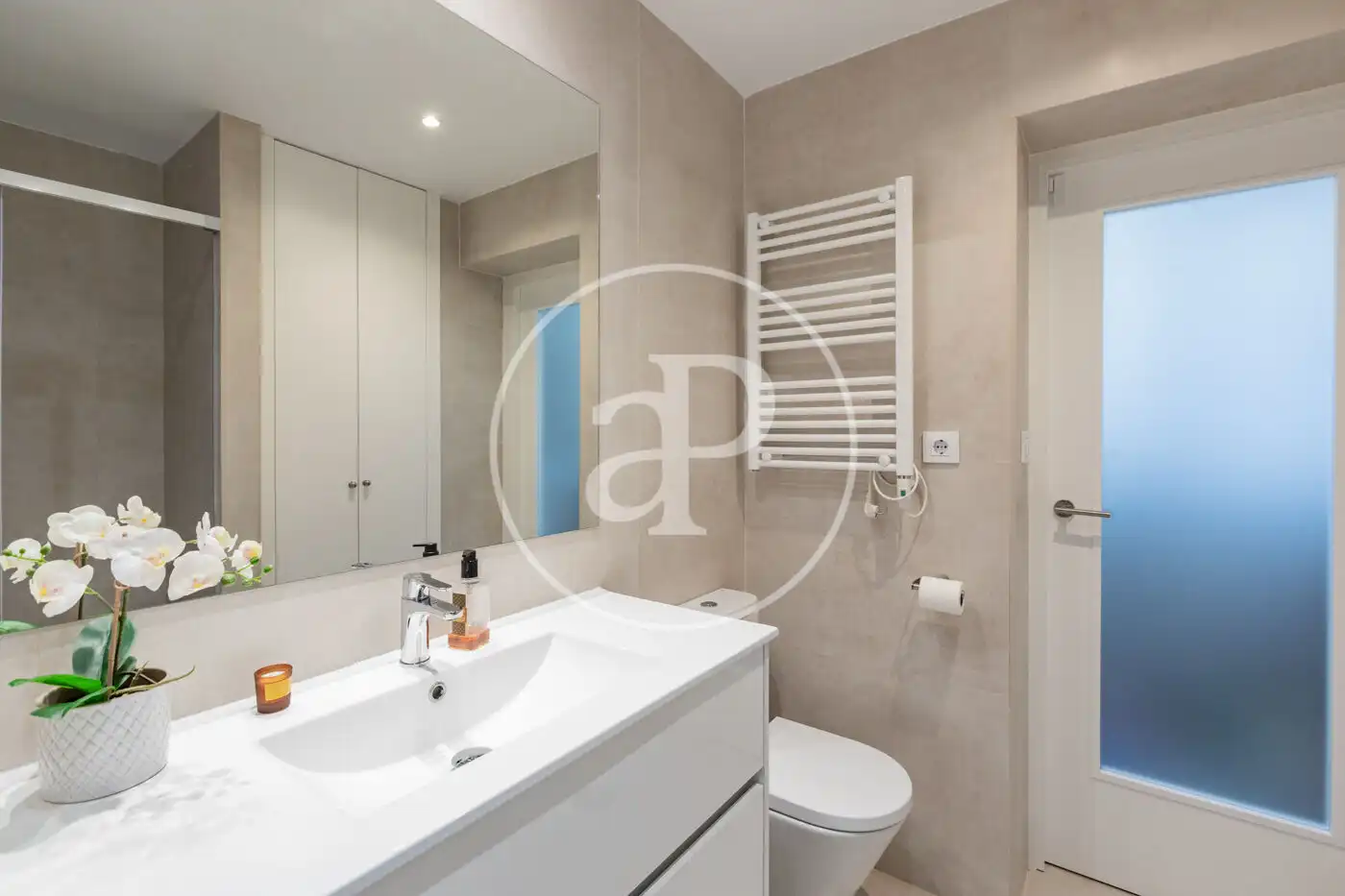Baño de Piso en venta en Madrid con Aire acondicionado, Calefacción y Terraza