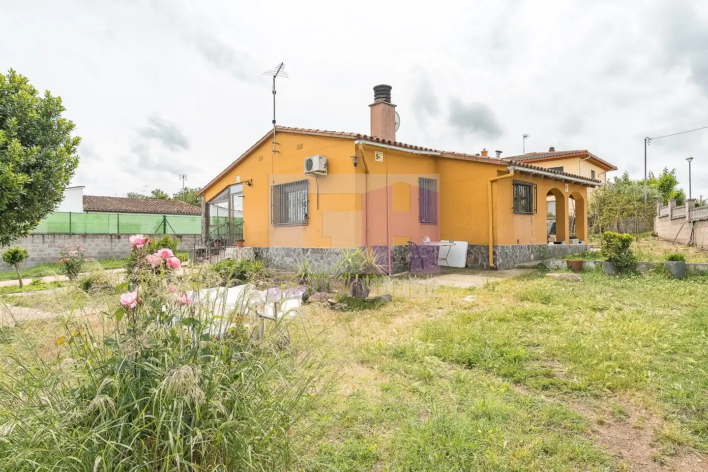 Exterior view of Houses for sale in Caldes de Malavella  with Air Conditioner, Heating and Private garden
