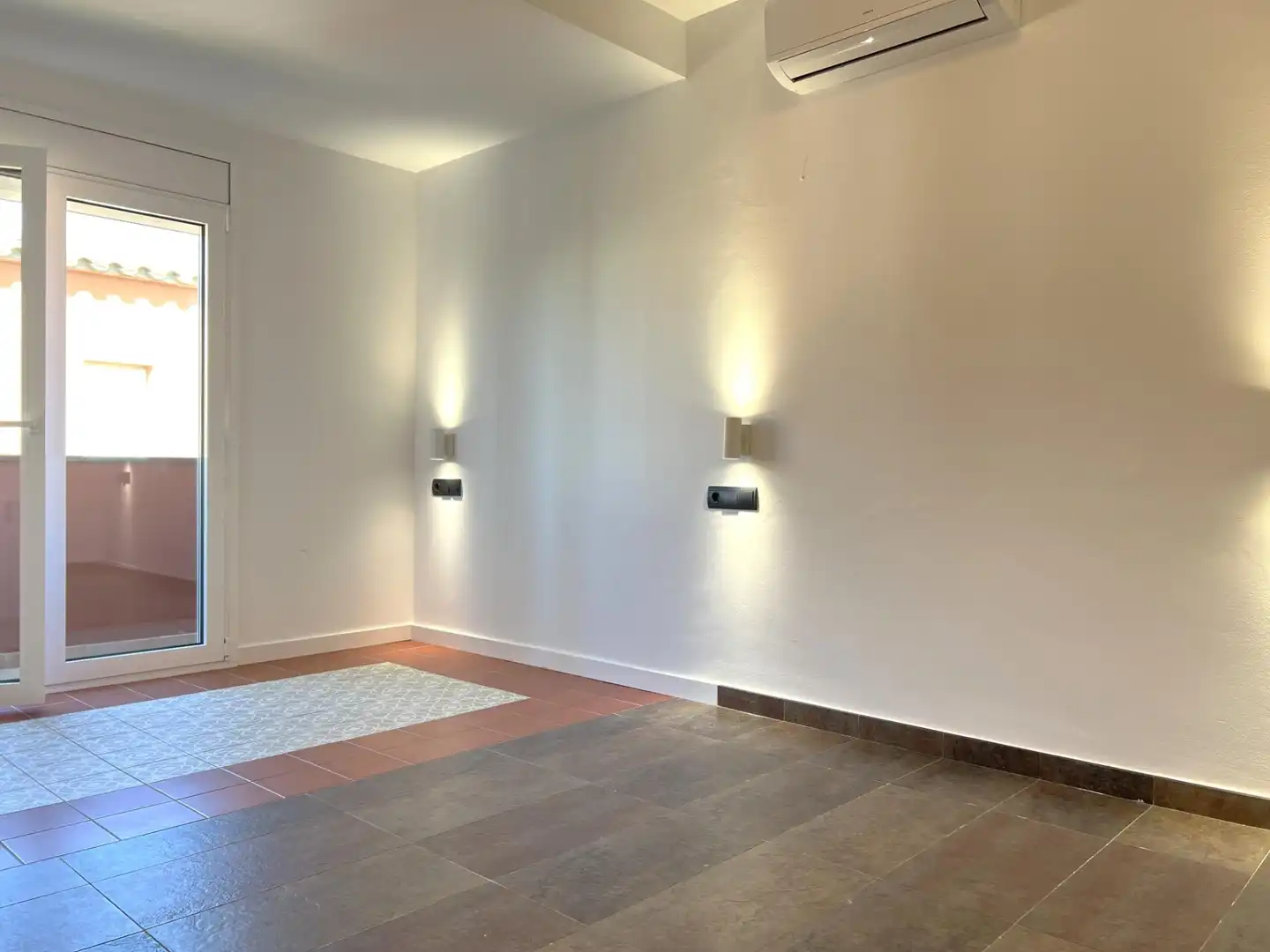 Houses for sale in Sant Pere Pescador  with Air Conditioner, Heating and Private garden
