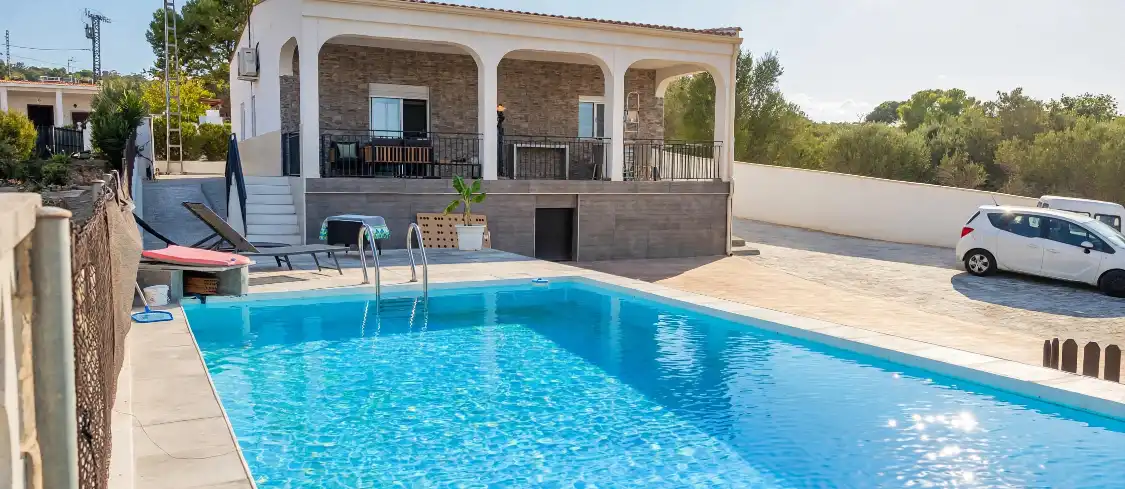 Piscina de Casa o chalet de alquiler en Picassent con Aire acondicionado, Calefacción y Jardín privado