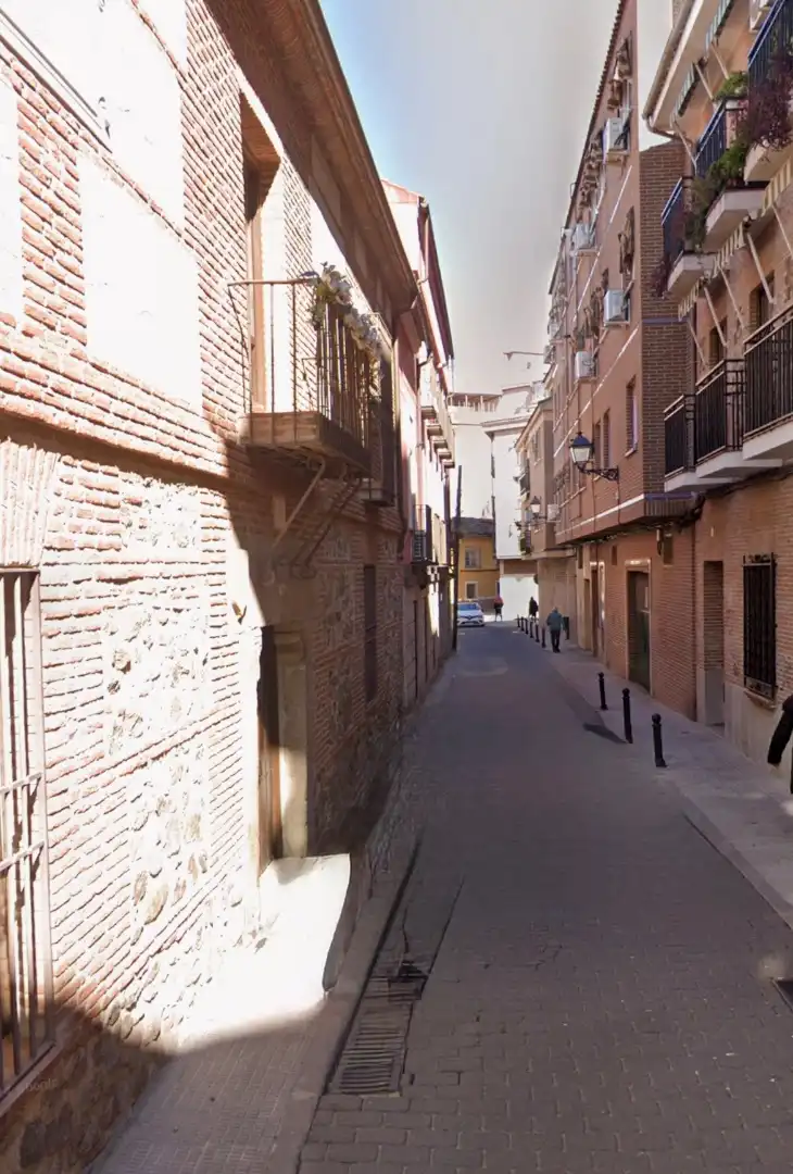 Vista exterior de Piso en venta en Talavera de la Reina con Calefacción, Parquet y Trastero